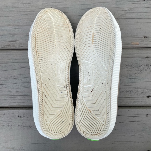 Cariuma OCA Low Washed Burn Sand Nude and Contrast Thread Canvas shoes size 10 - Picture 13 of 13